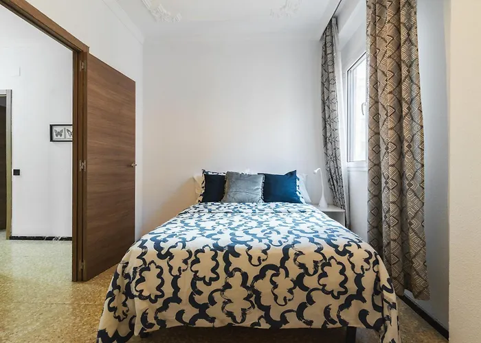 Mesa Y Lopez Deluxe Apartament