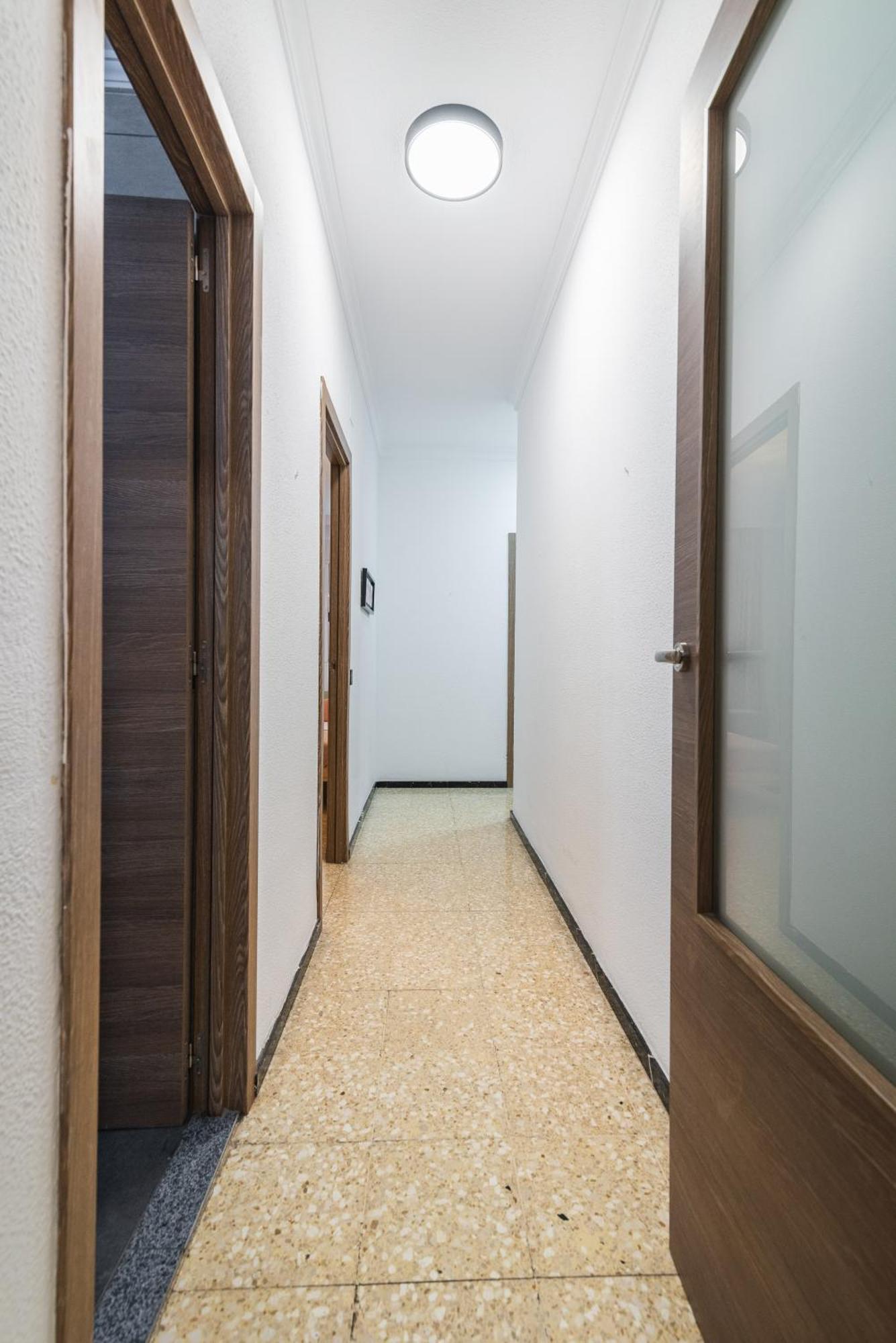 Mesa Y Lopez Deluxe Apartment